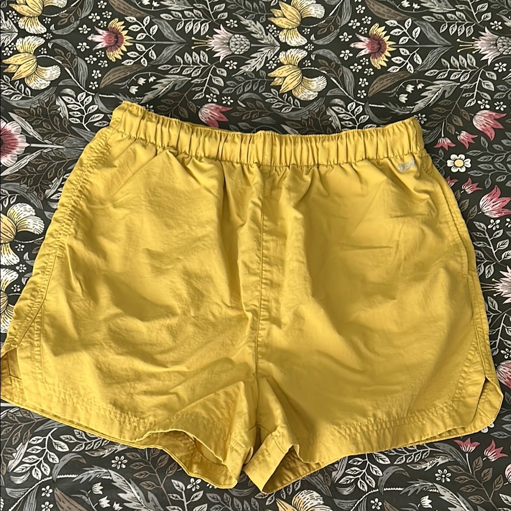 DSG Yellow Athletic Shorts with Elastic Waistband and Lightweight Fabric